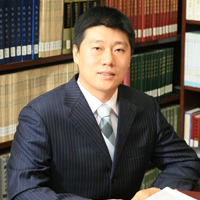 Dr CHEN, Lei